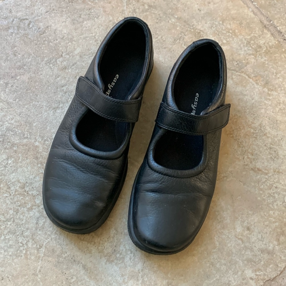Easy Spirit Black Leather Shoes